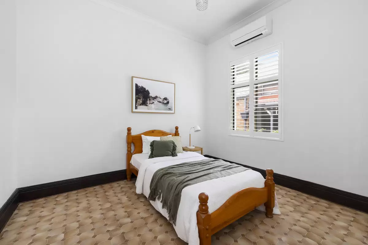 151 Queen Street, Ashfield Sold by Rich & Oliva - image 5
