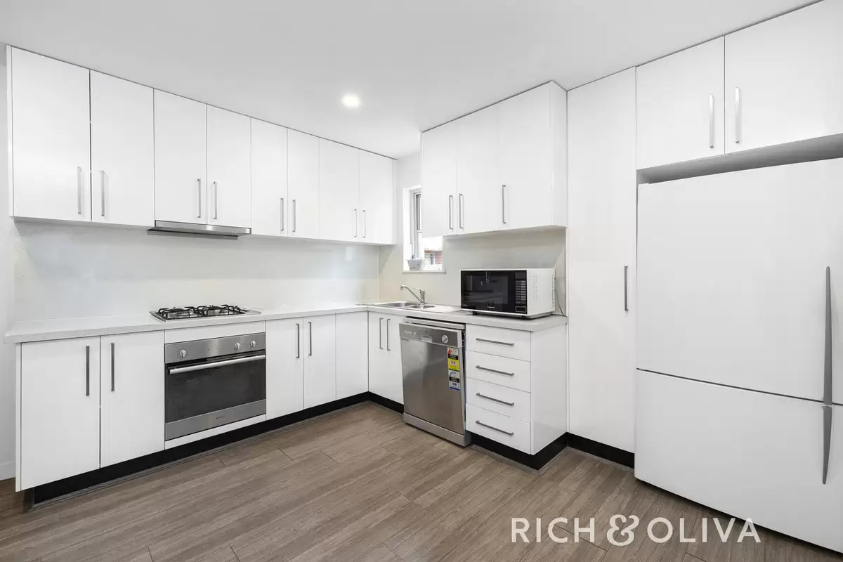 4/409 Illawarra Road, Marrickville Leased by Rich & Oliva - image 2