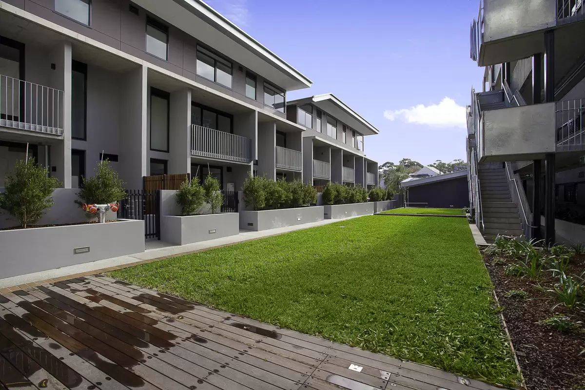 301/1 Flour Mill Way, Summer Hill Sold by Rich & Oliva - image 6