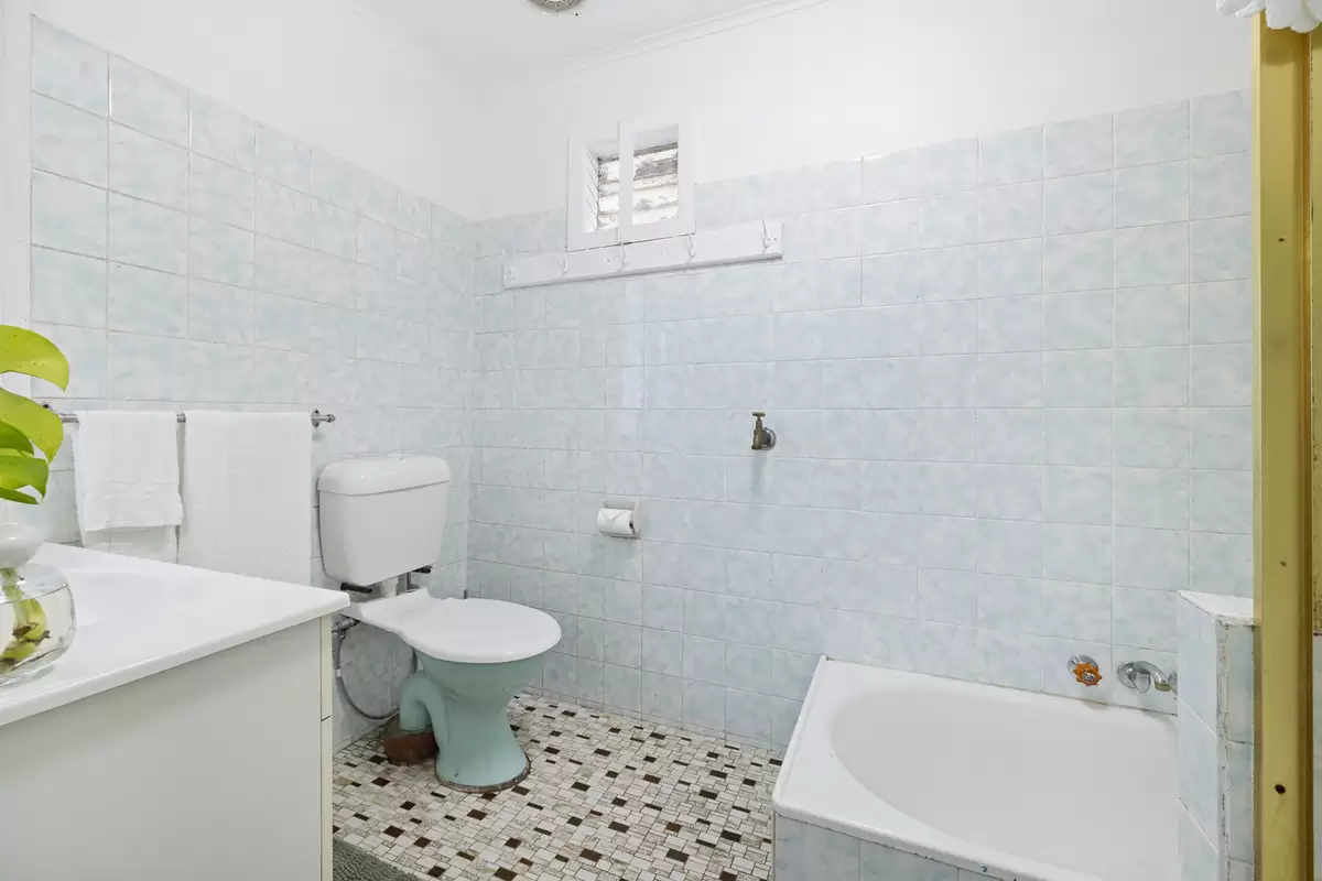 53 Milton Street, Ashfield Sold by Rich & Oliva - image 8