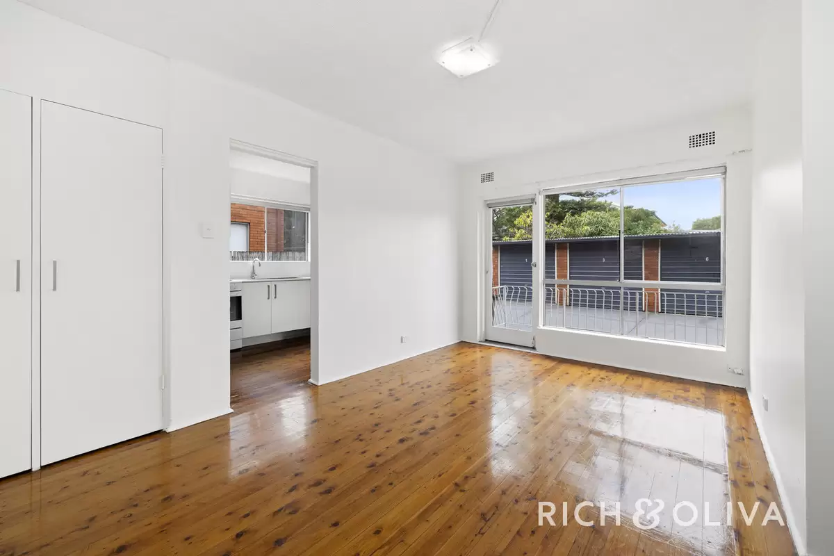 3/10 Mooney Street, Strathfield South Leased by Rich & Oliva - image 2
