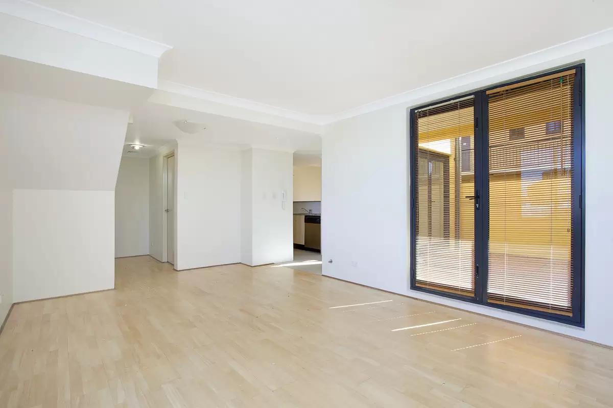 34/21 Norton Street, Leichhardt Leased by Rich & Oliva - image 2