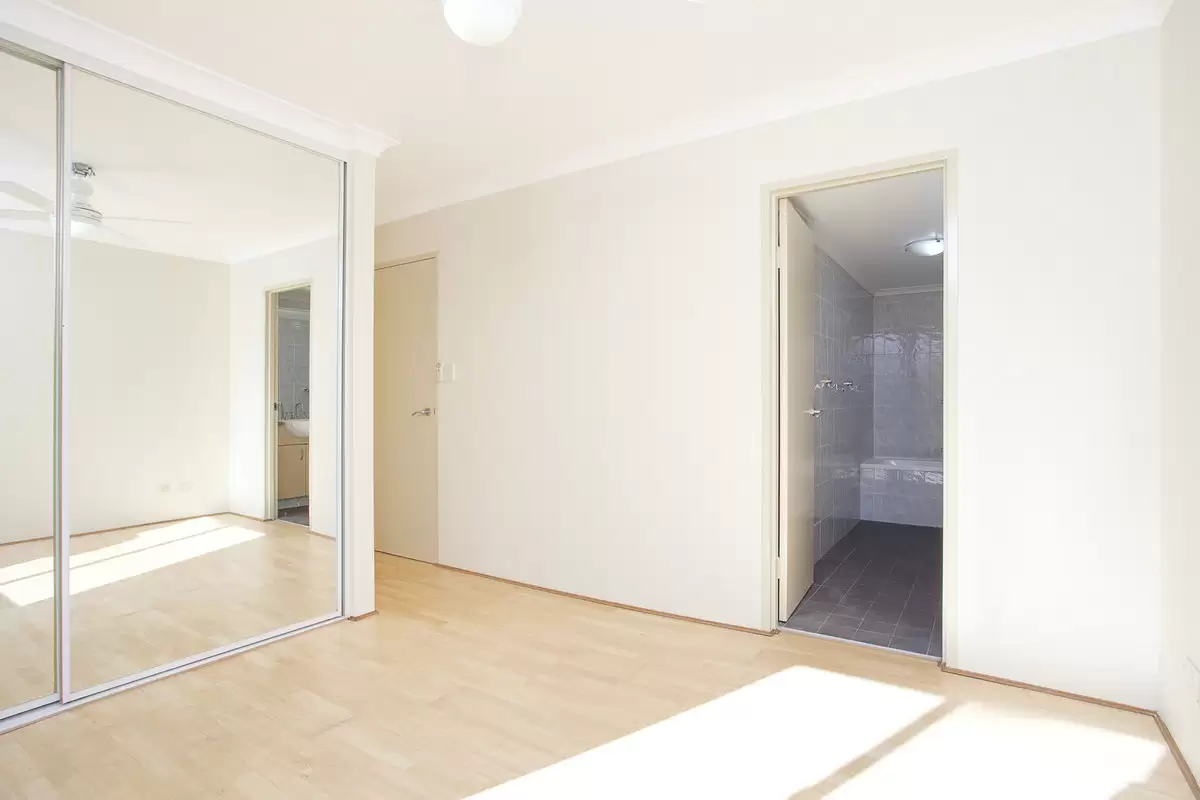 34/21 Norton Street, Leichhardt Leased by Rich & Oliva - image 4
