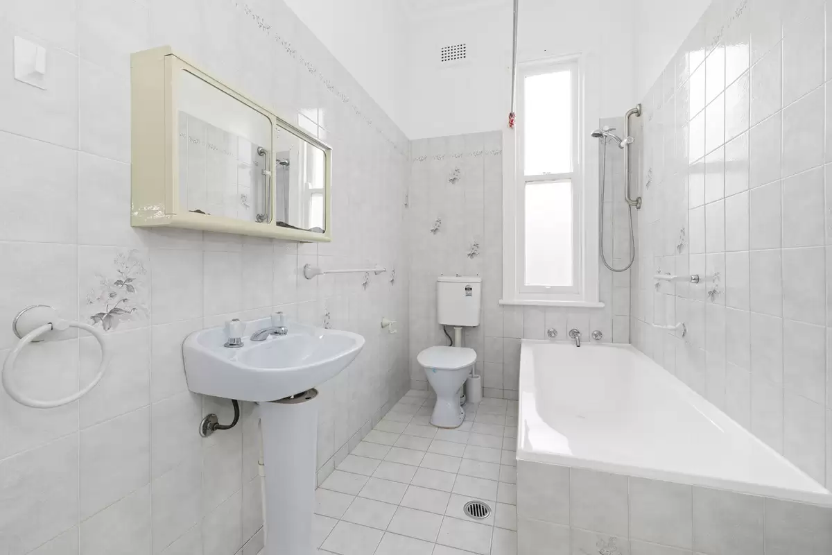 8 David Street, Croydon Sold by Rich & Oliva - image 7