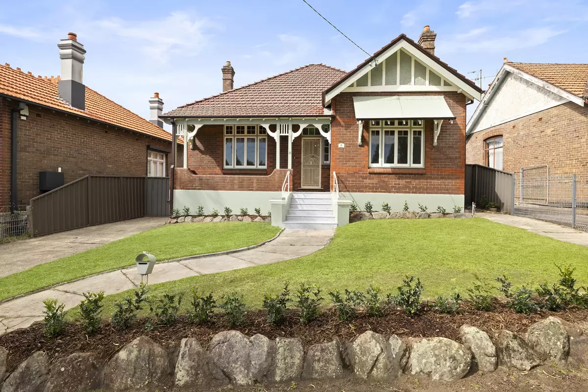 8 David Street, Croydon Sold by Rich & Oliva - image 1