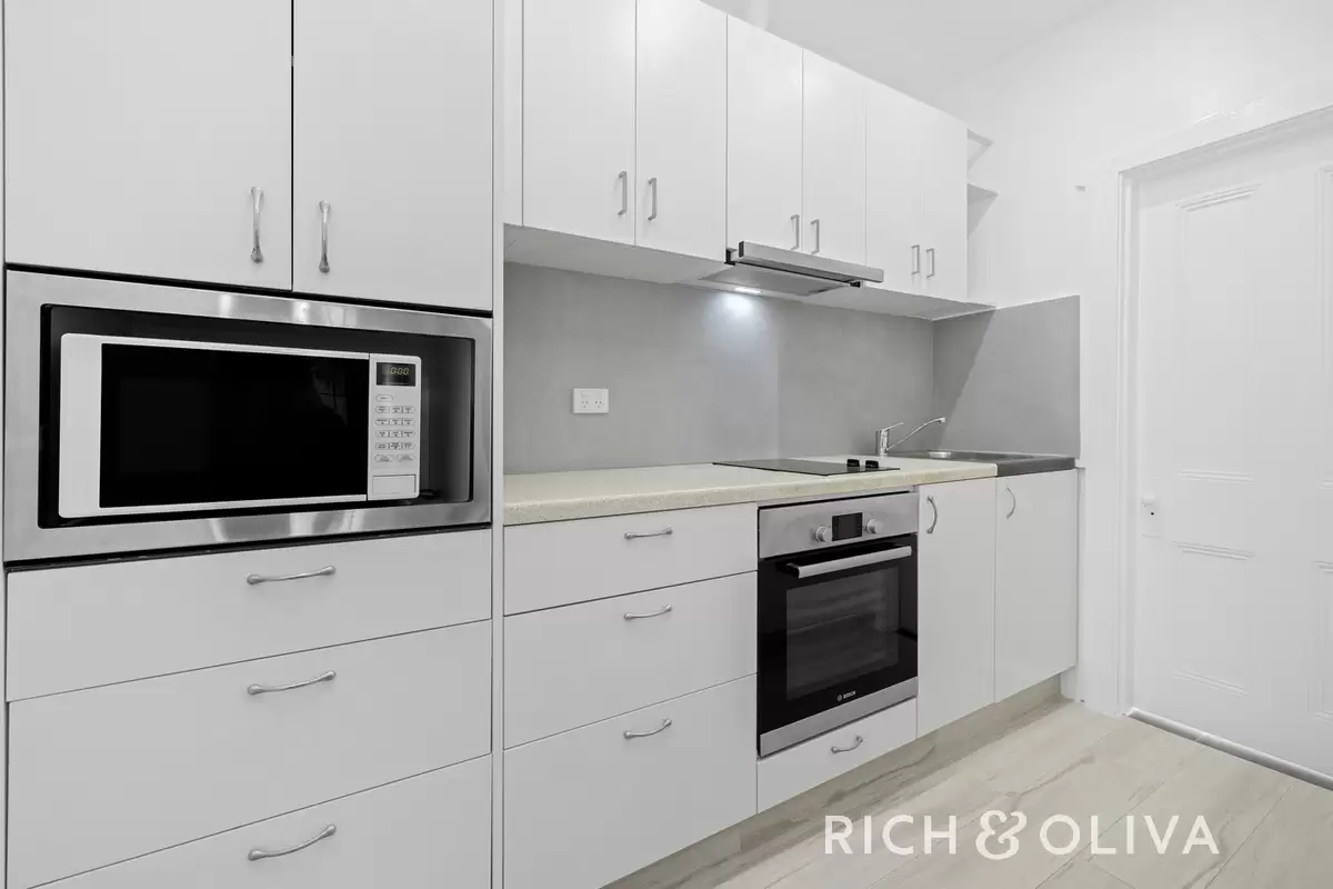 2/24 Lily Street, Burwood Heights Leased by Rich & Oliva - image 4