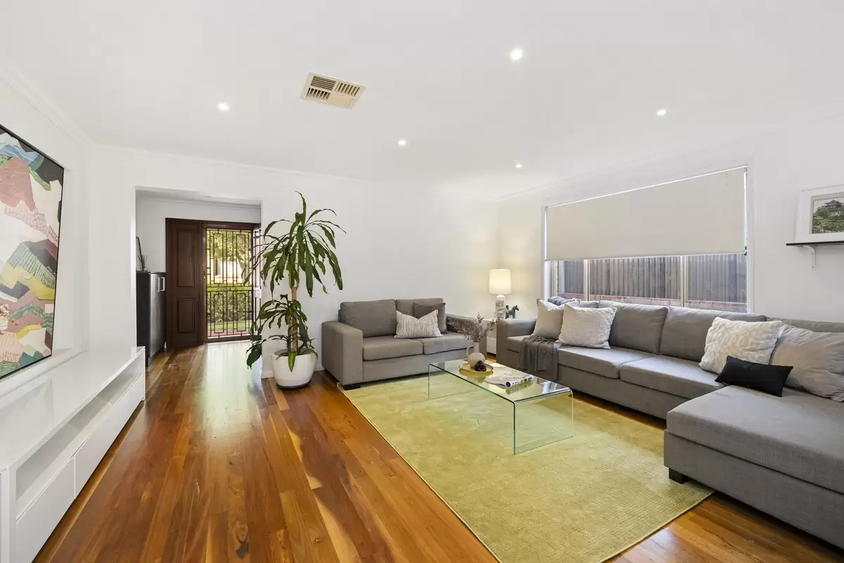 13 Cooks Avenue, Canterbury Sold by Rich & Oliva - image 3