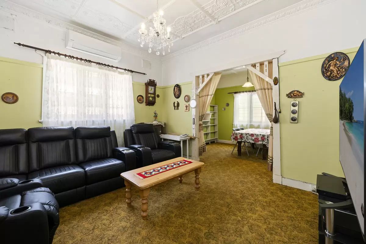 5 Goodwin Avenue, Ashfield Sold by Rich & Oliva - image 5