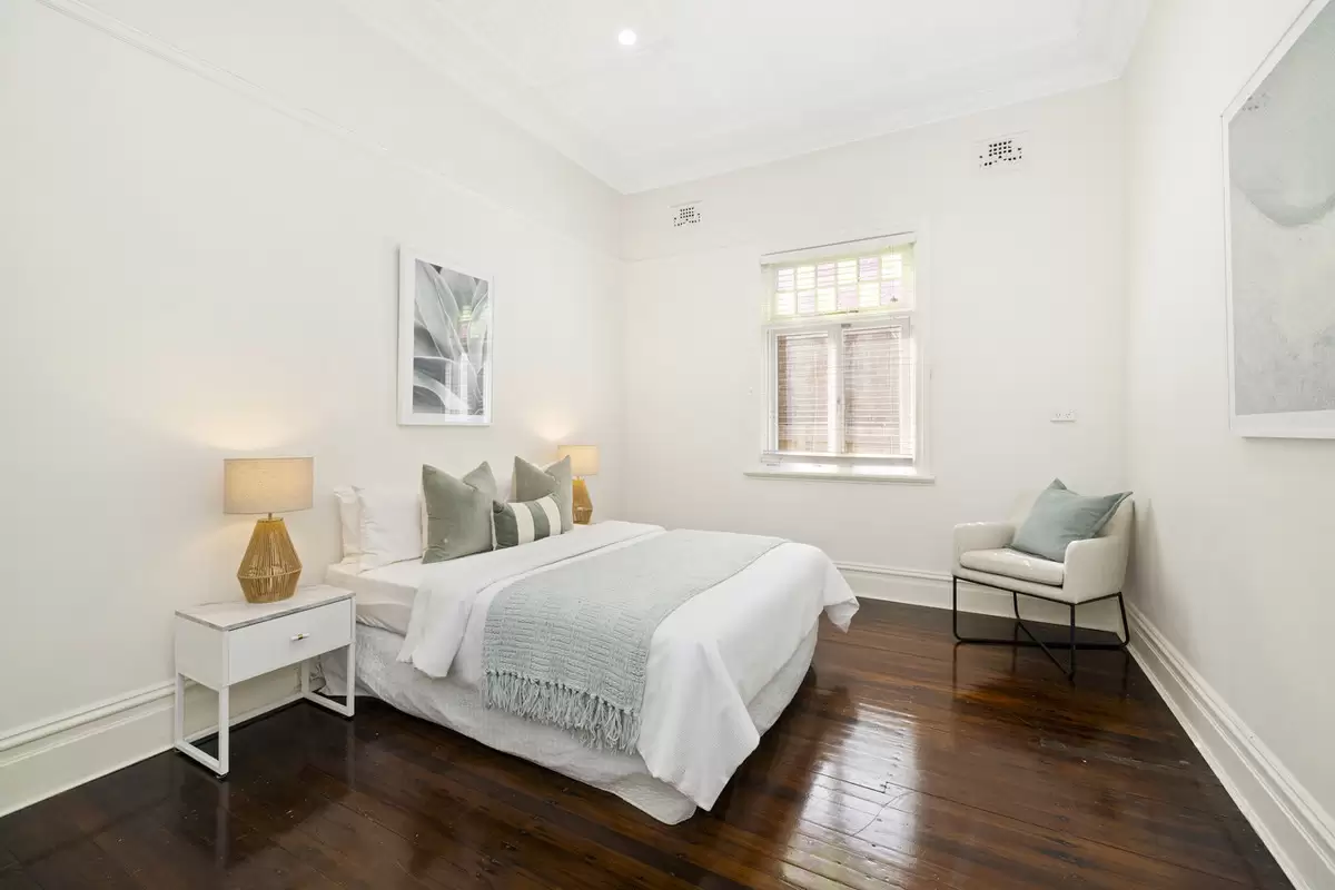 7 Wetherill Street, Croydon Sold by Rich & Oliva - image 4
