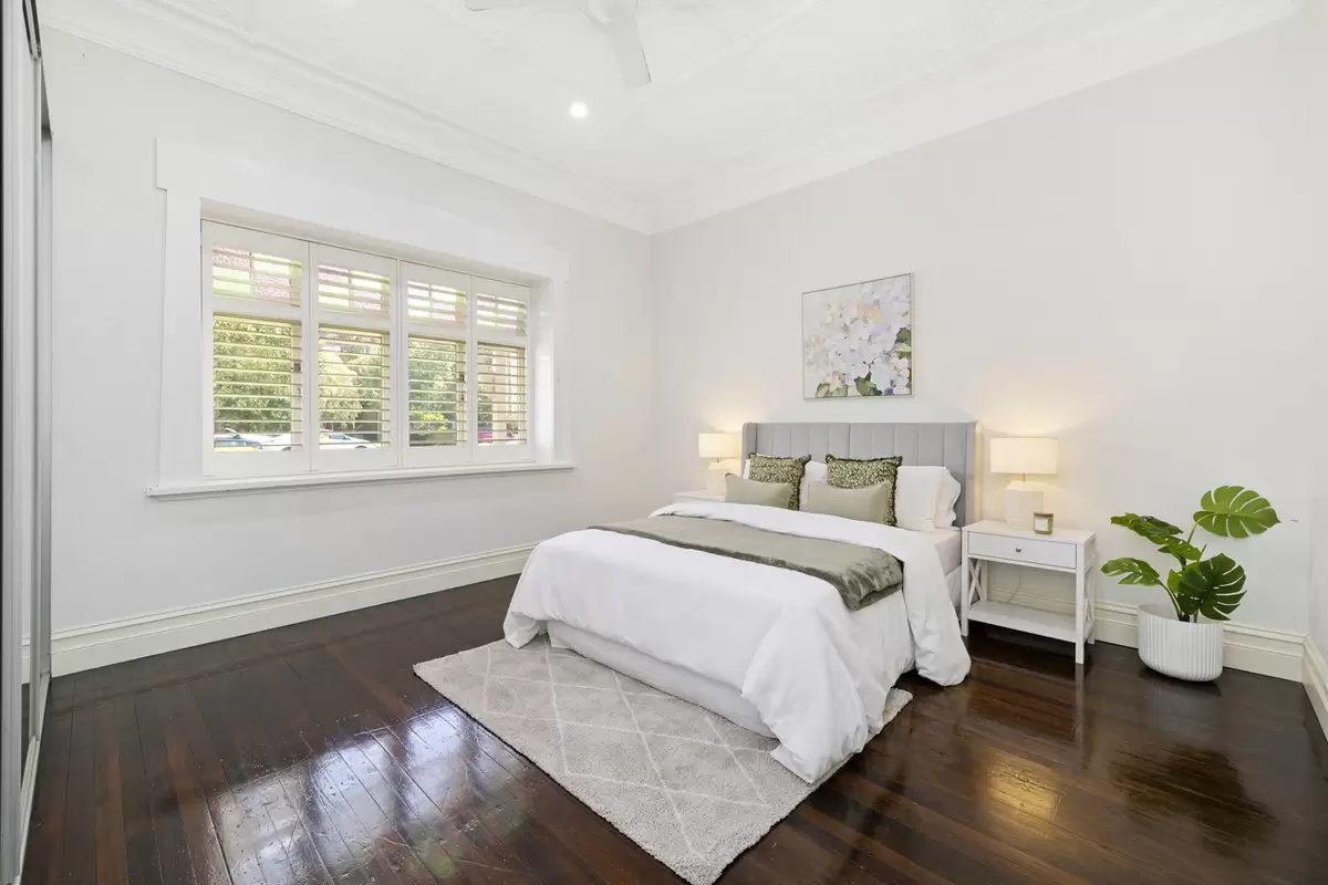 7 Wetherill Street, Croydon Sold by Rich & Oliva - image 2