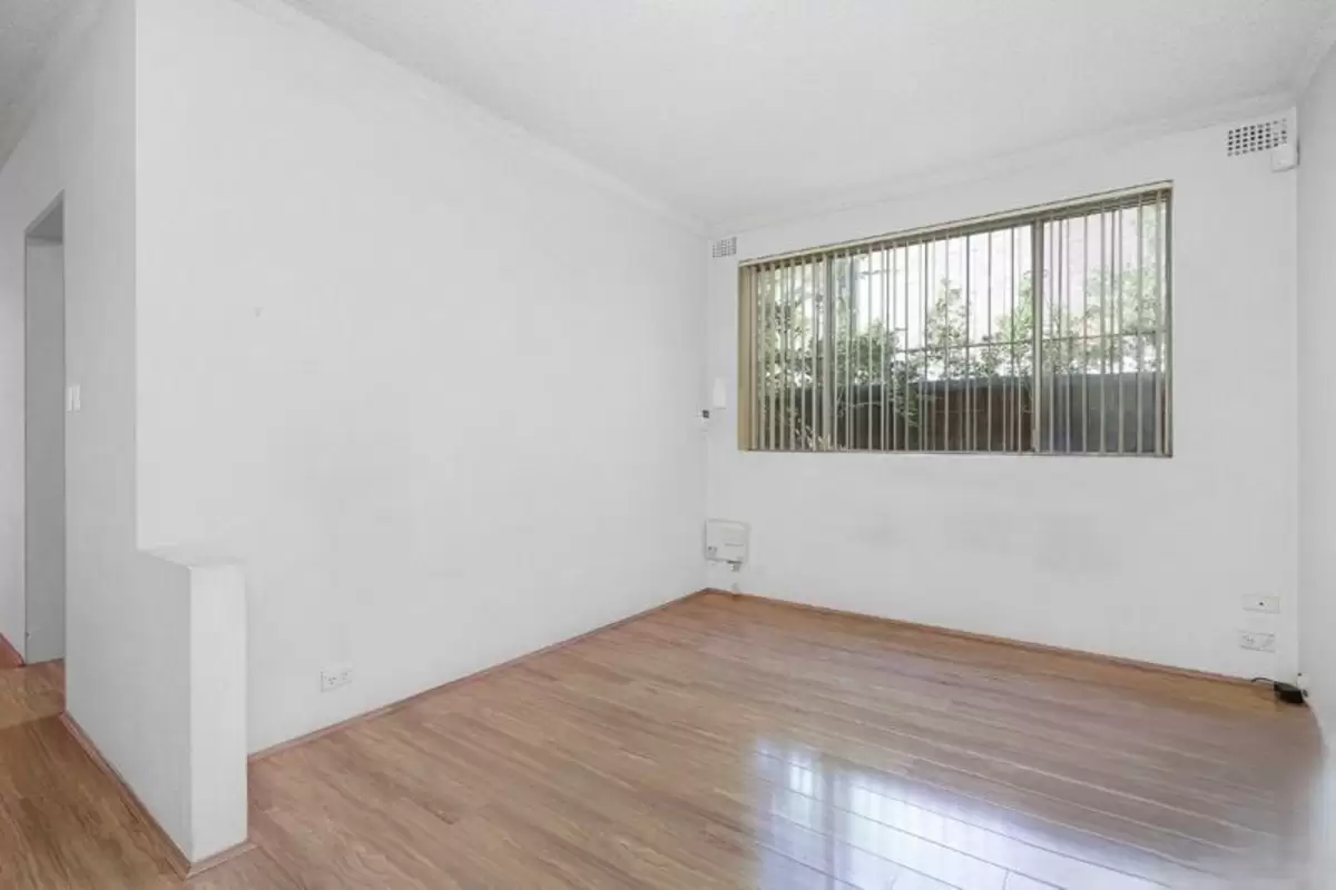 2/25A George Street, Marrickville Leased by Rich & Oliva - image 3