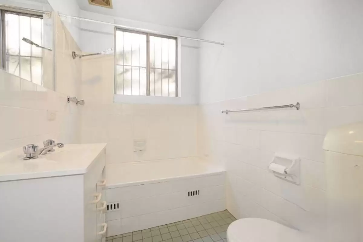 2/25A George Street, Marrickville Leased by Rich & Oliva - image 4