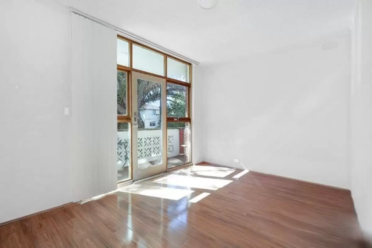 2/25A George Street, Marrickville Leased by Rich & Oliva - image 2