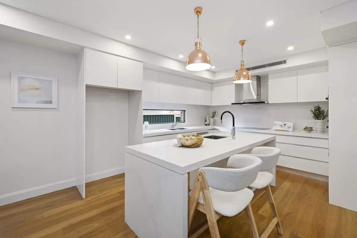 19 Queen Street, Croydon Sold by Rich & Oliva - image 6