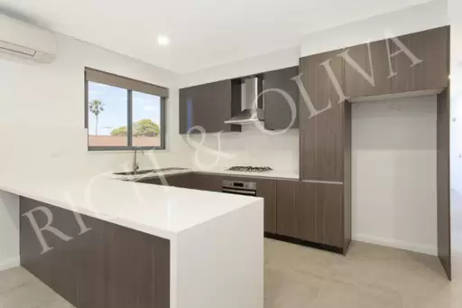 4/13 Seventh Avenue, Campsie Leased by Rich & Oliva
