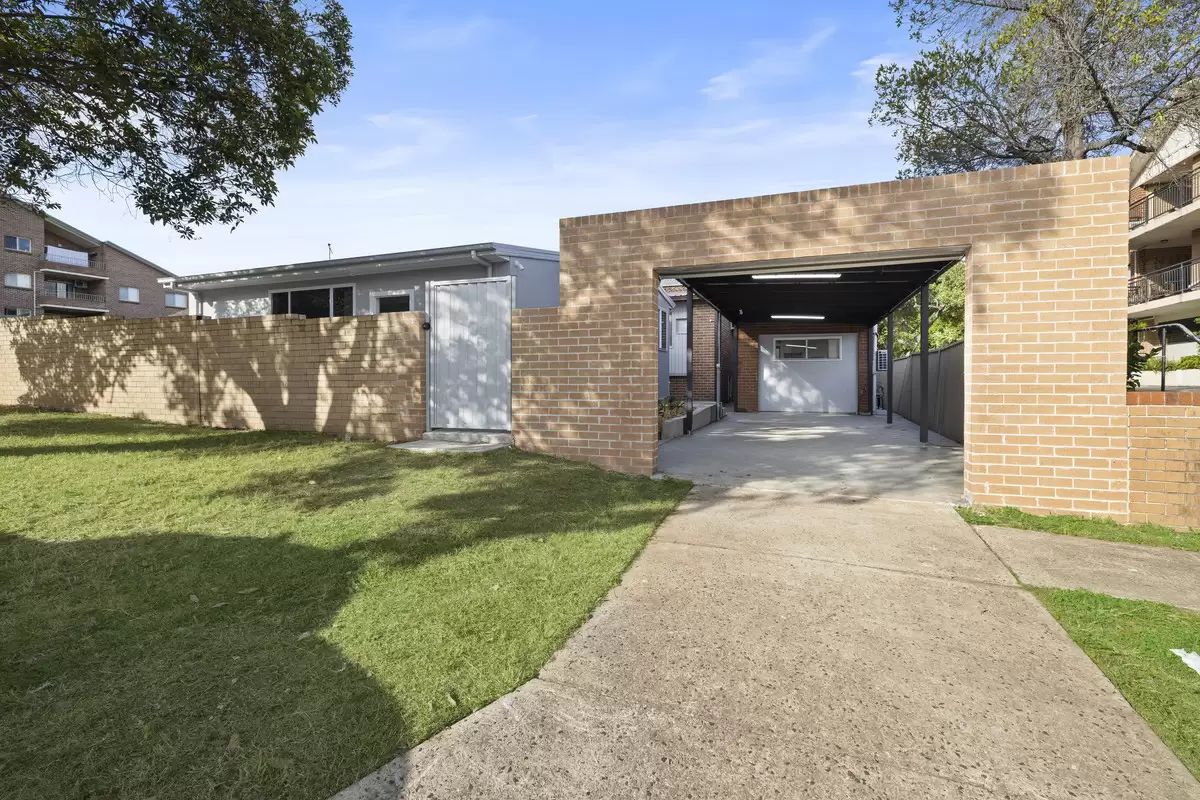 1/10 Reynolds Avenue, Bankstown Leased by Rich & Oliva - image 1