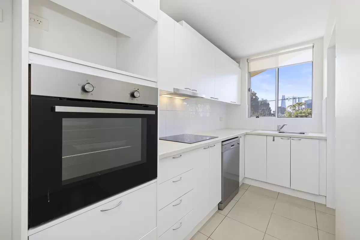 9/9a Cook Street, Glebe Leased by Rich & Oliva - image 3