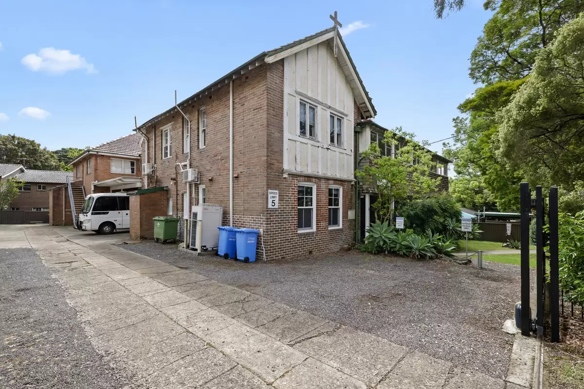 23 Weldon Street, Burwood Sold by Rich & Oliva - image 7