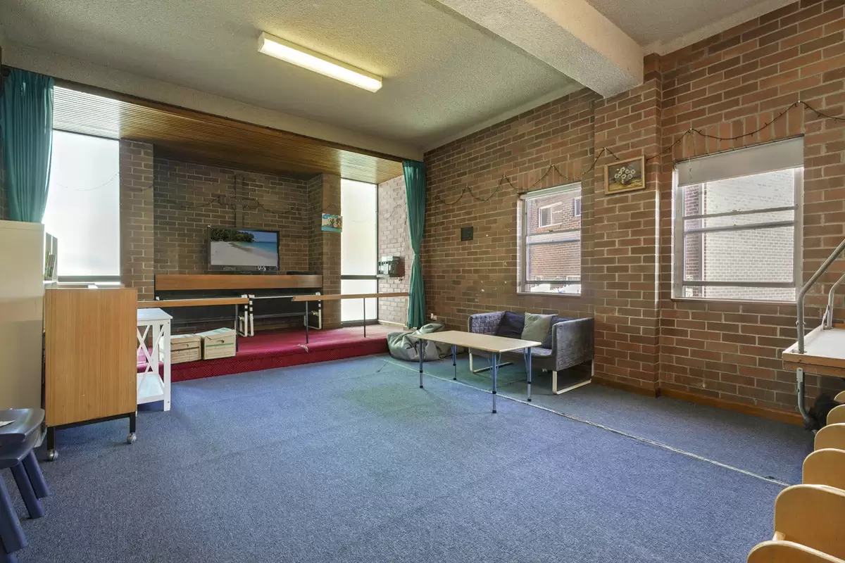23 Weldon Street, Burwood Sold by Rich & Oliva - image 5