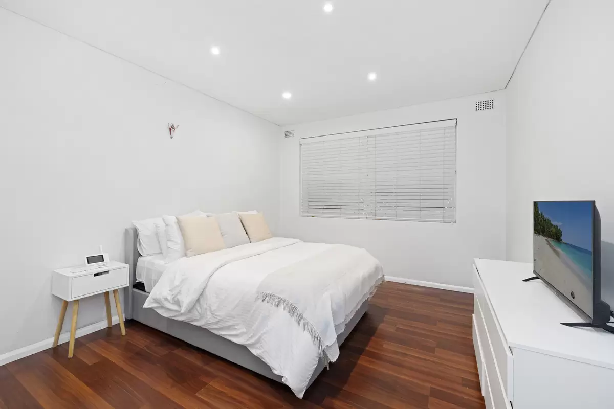 3/6-8 Belmore Street, Burwood Sold by Rich & Oliva - image 4