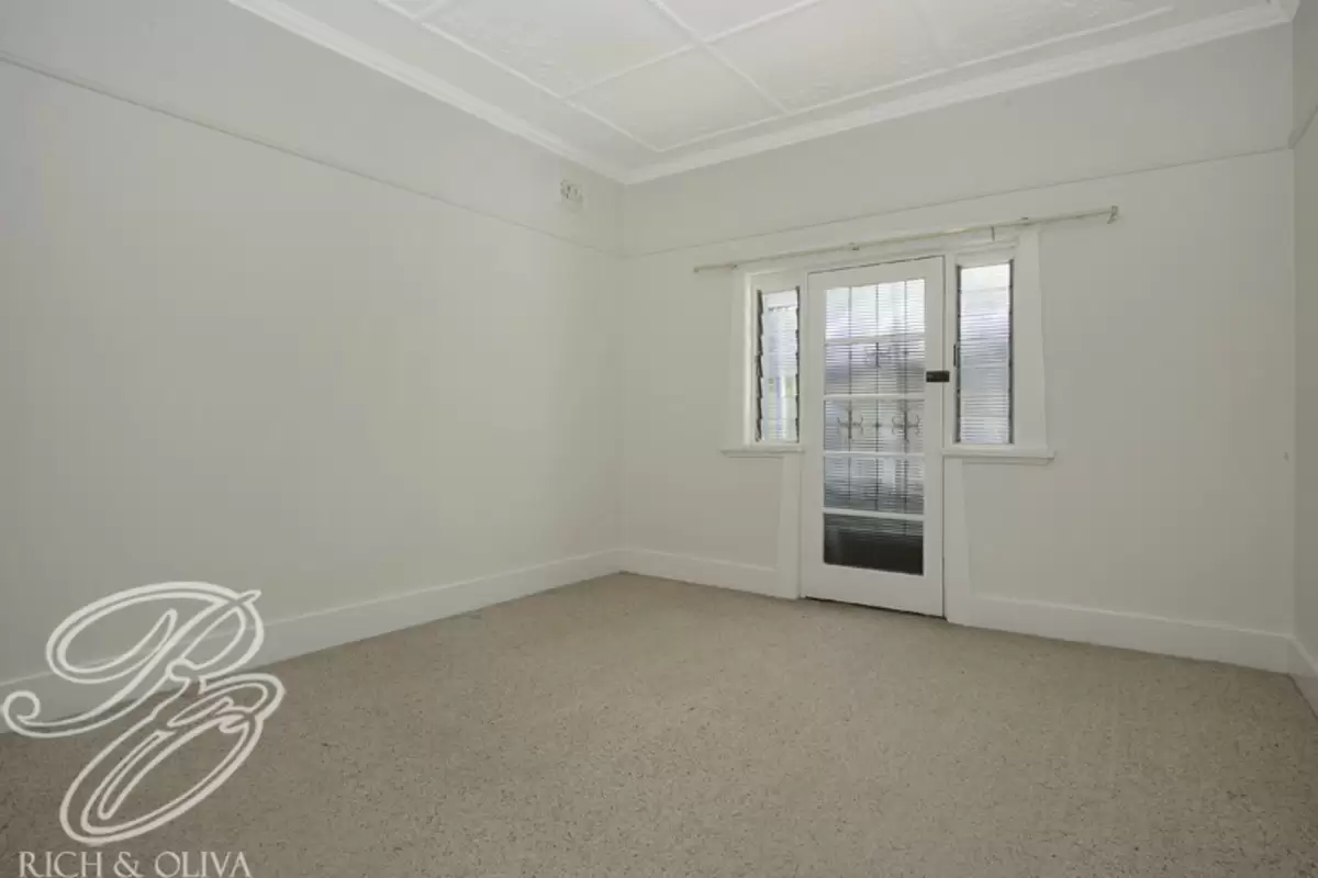 30 Boyle Street, Croydon Park Sold by Rich & Oliva - image 3