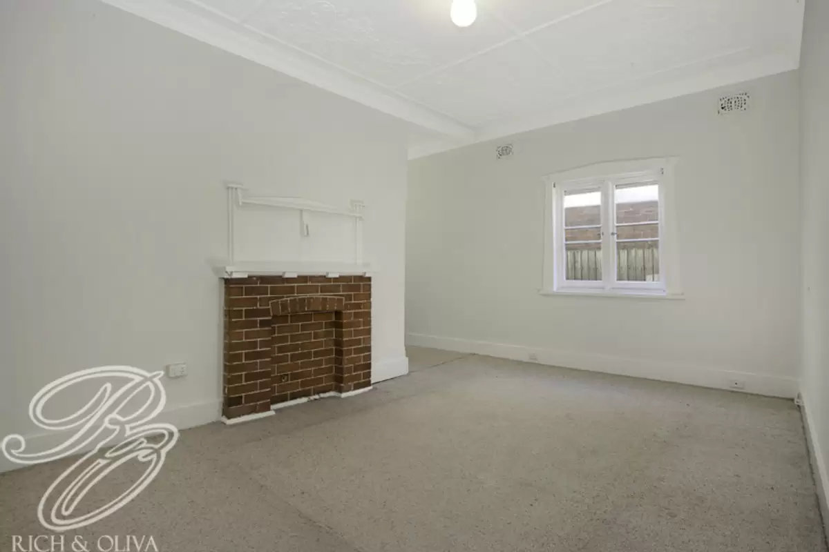 30 Boyle Street, Croydon Park Sold by Rich & Oliva - image 2