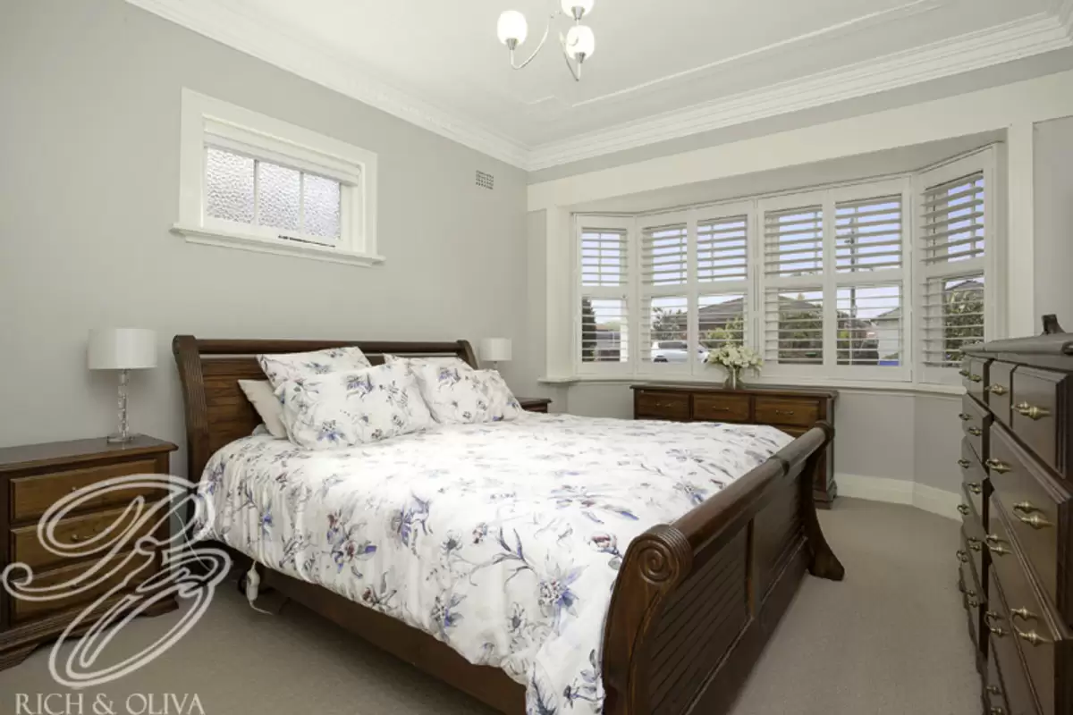 37 Goodlet Street, Ashbury Sold by Rich & Oliva - image 7