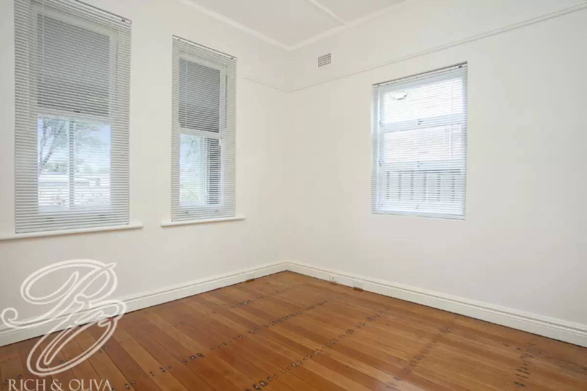 51 Cowper Street, Campsie Sold by Rich & Oliva - image 7