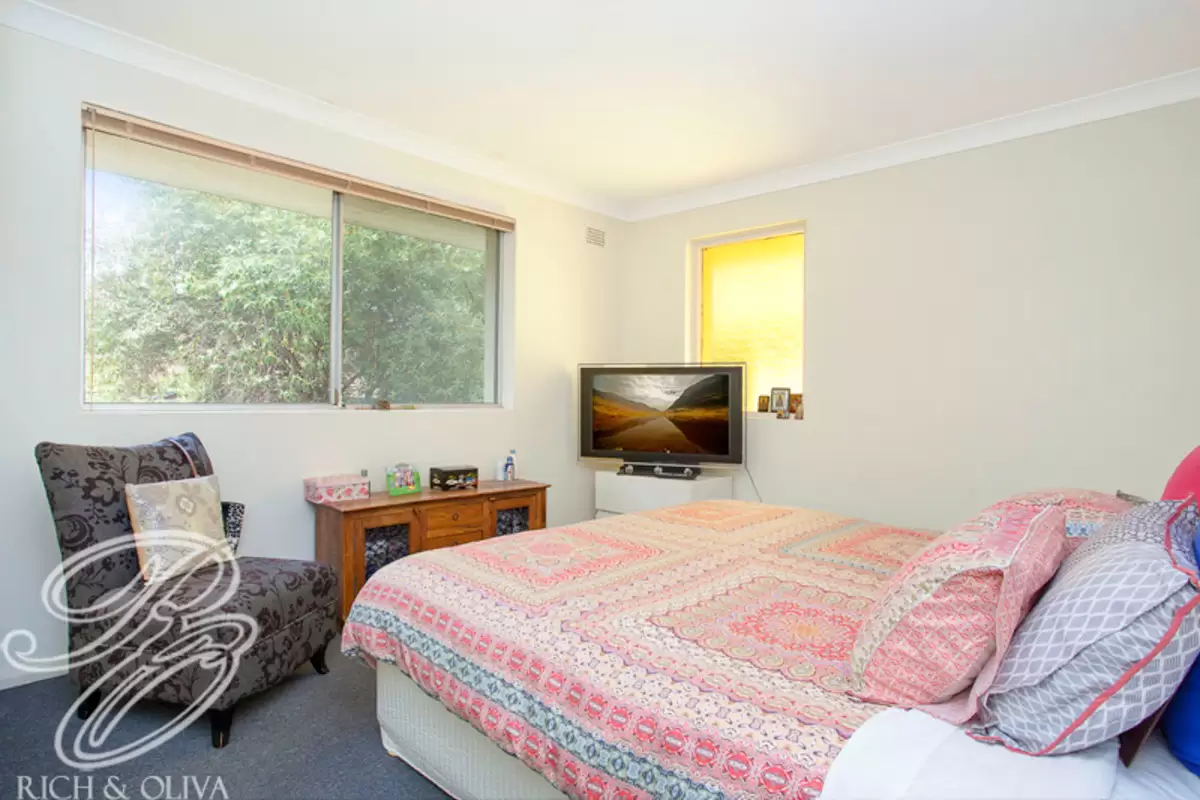 5/23-24 Etonville Parade, Croydon Sold by Rich & Oliva - image 4