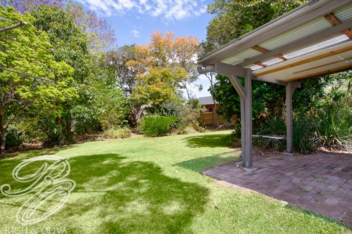 68 Fitzroy, Burwood Sold by Rich & Oliva - image 4