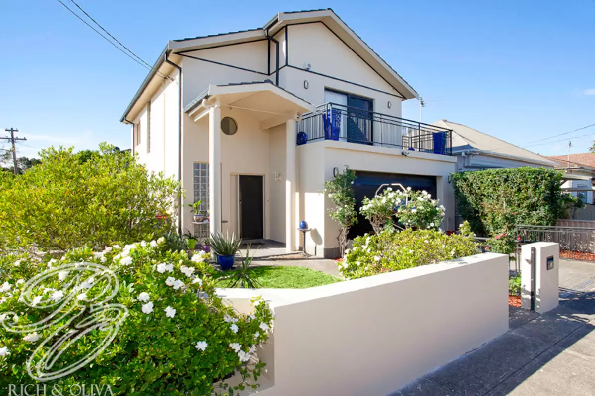 2 Adam Street, Campsie Sold by Rich & Oliva - image 1