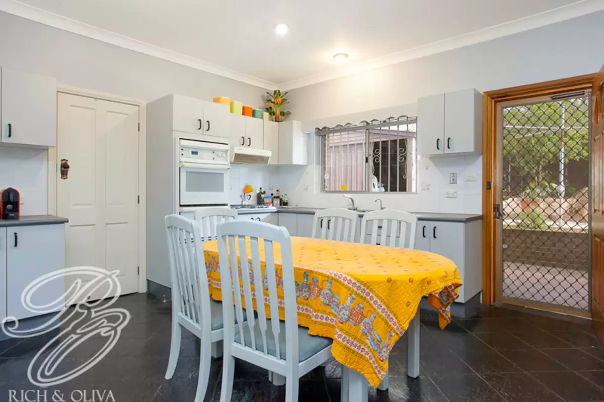 190 Croydon Road., Croydon Sold by Rich & Oliva - image 3