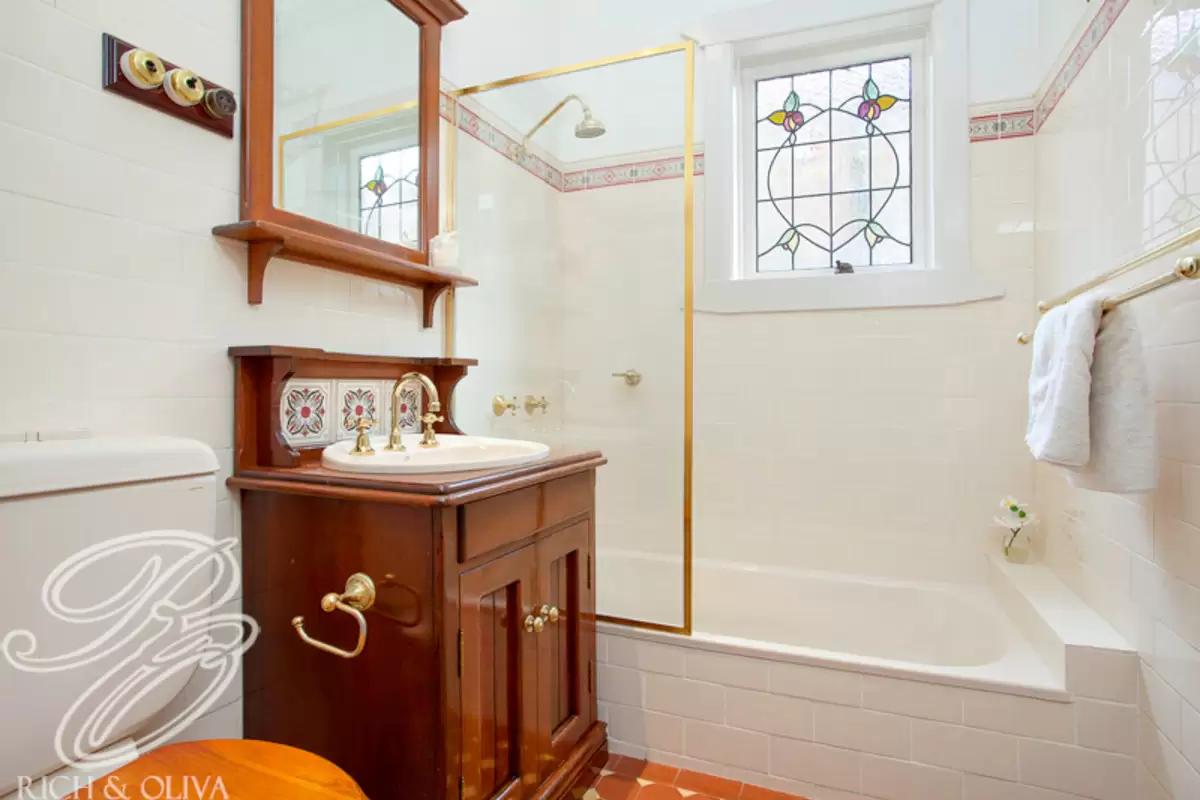 46 Acton Street, Croydon Sold by Rich & Oliva - image 8