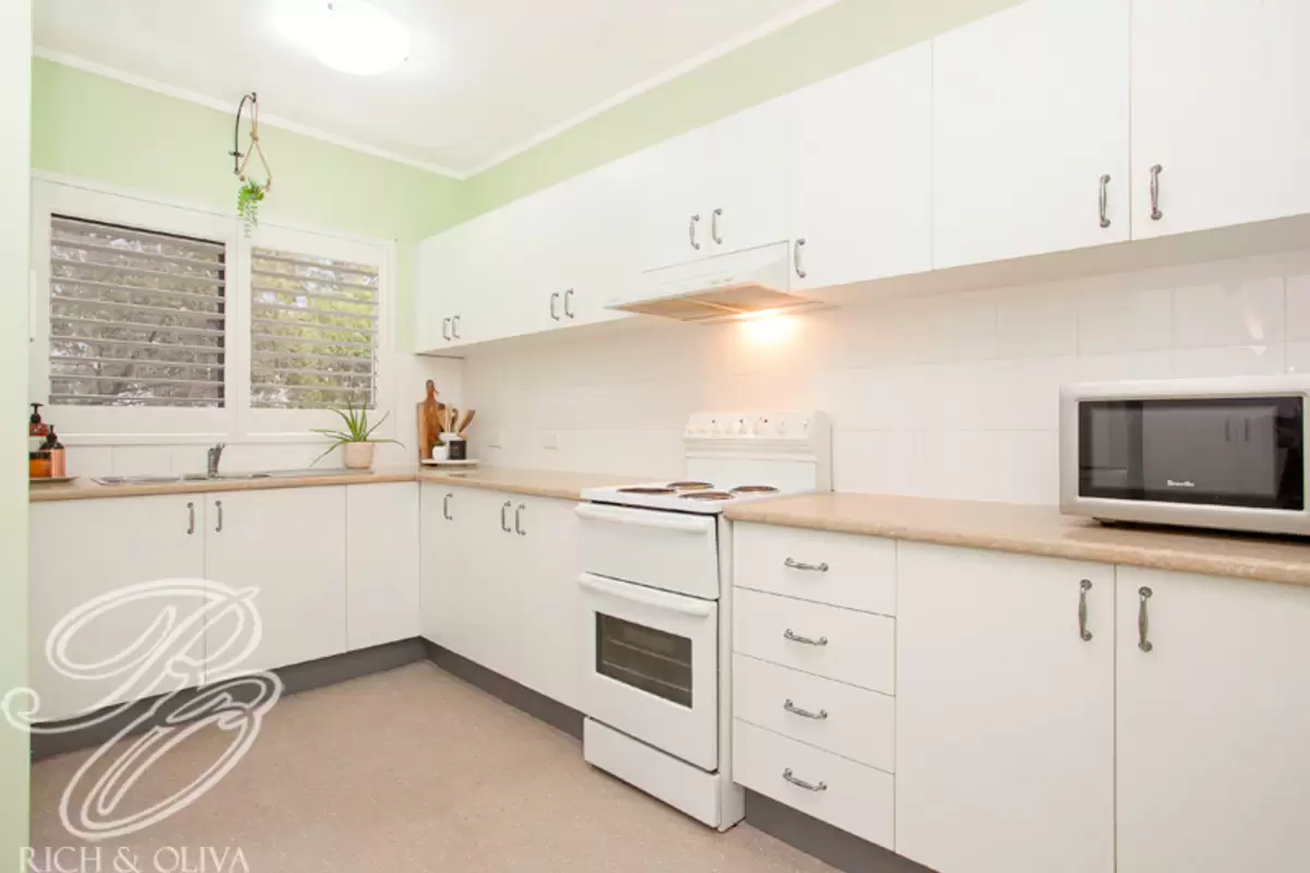 4/92-96 Milton Street, Ashfield Sold by Rich & Oliva - image 4