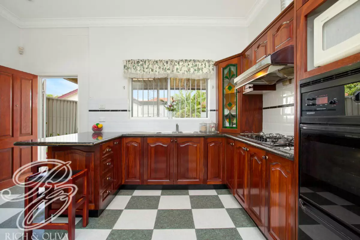 47 Brighton Street, Croydon Sold by Rich & Oliva - image 4