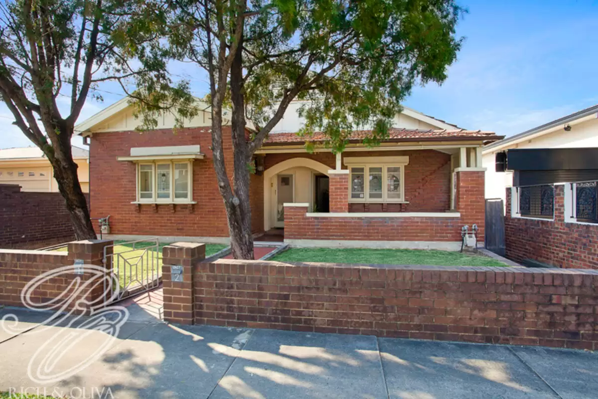13 Scott Street, Croydon Sold by Rich & Oliva - image 1