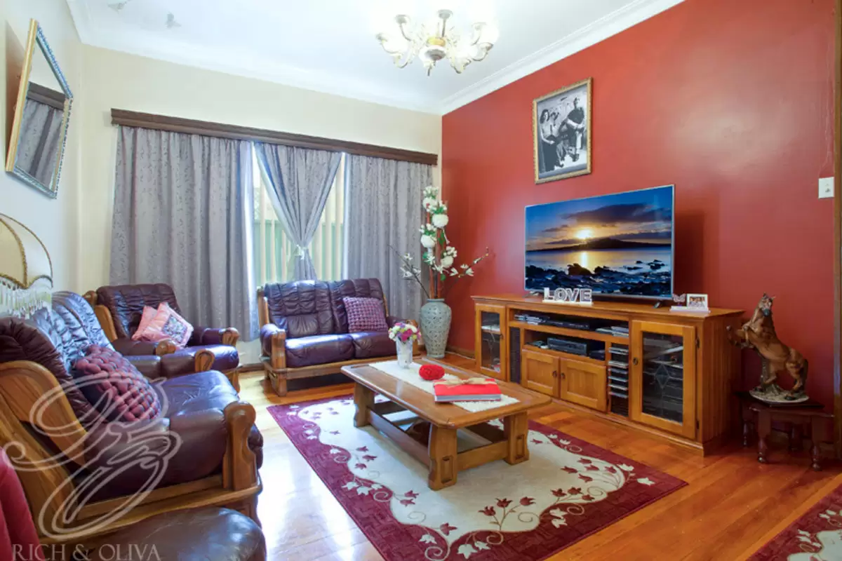 90 Brighton Street, Croydon Park Sold by Rich & Oliva - image 3