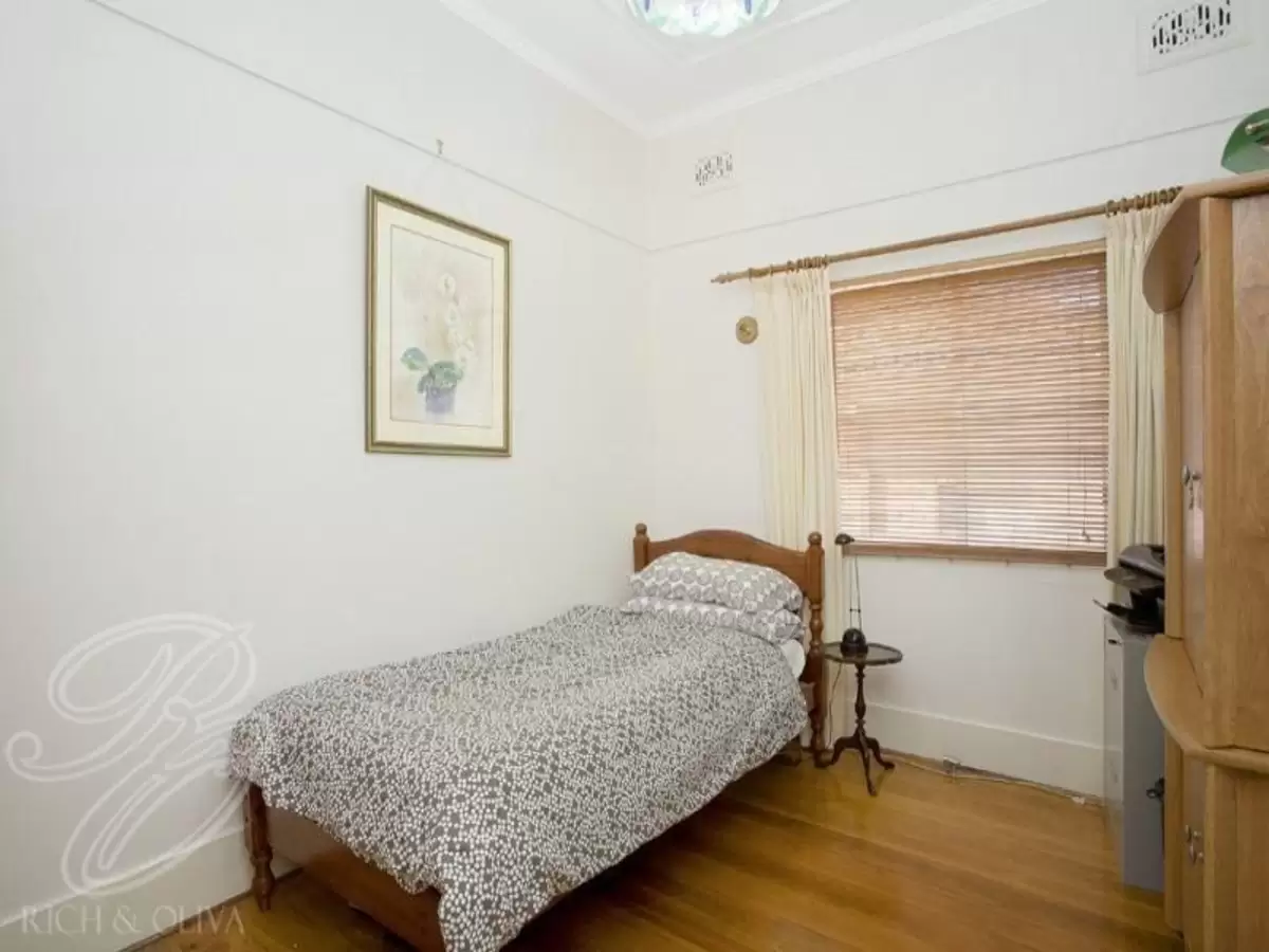5 Trevenar Street, Ashbury Leased by Rich & Oliva - image 5