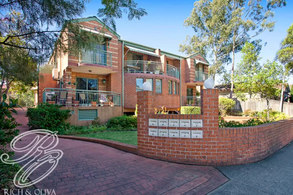 9/8 Rochester Street, Homebush Sold by Rich & Oliva - image 1