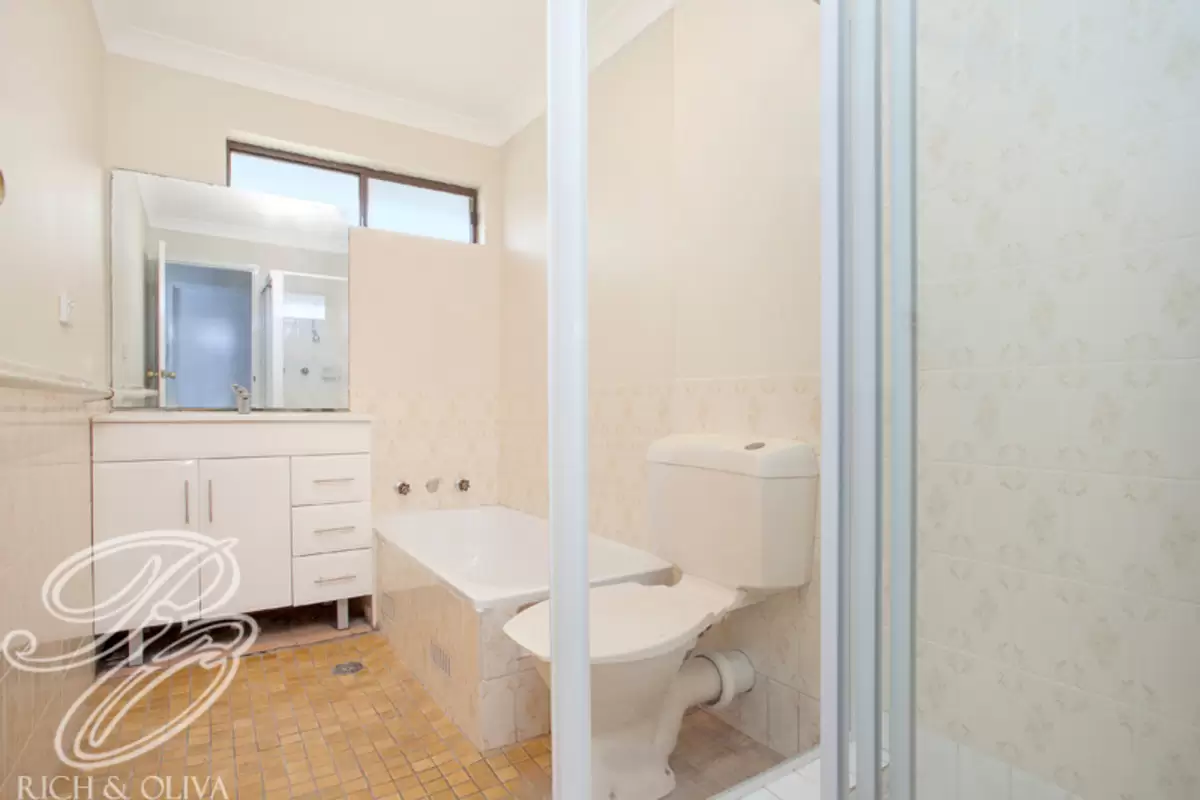 4/24 Beresford Road, Strathfield Sold by Rich & Oliva - image 5