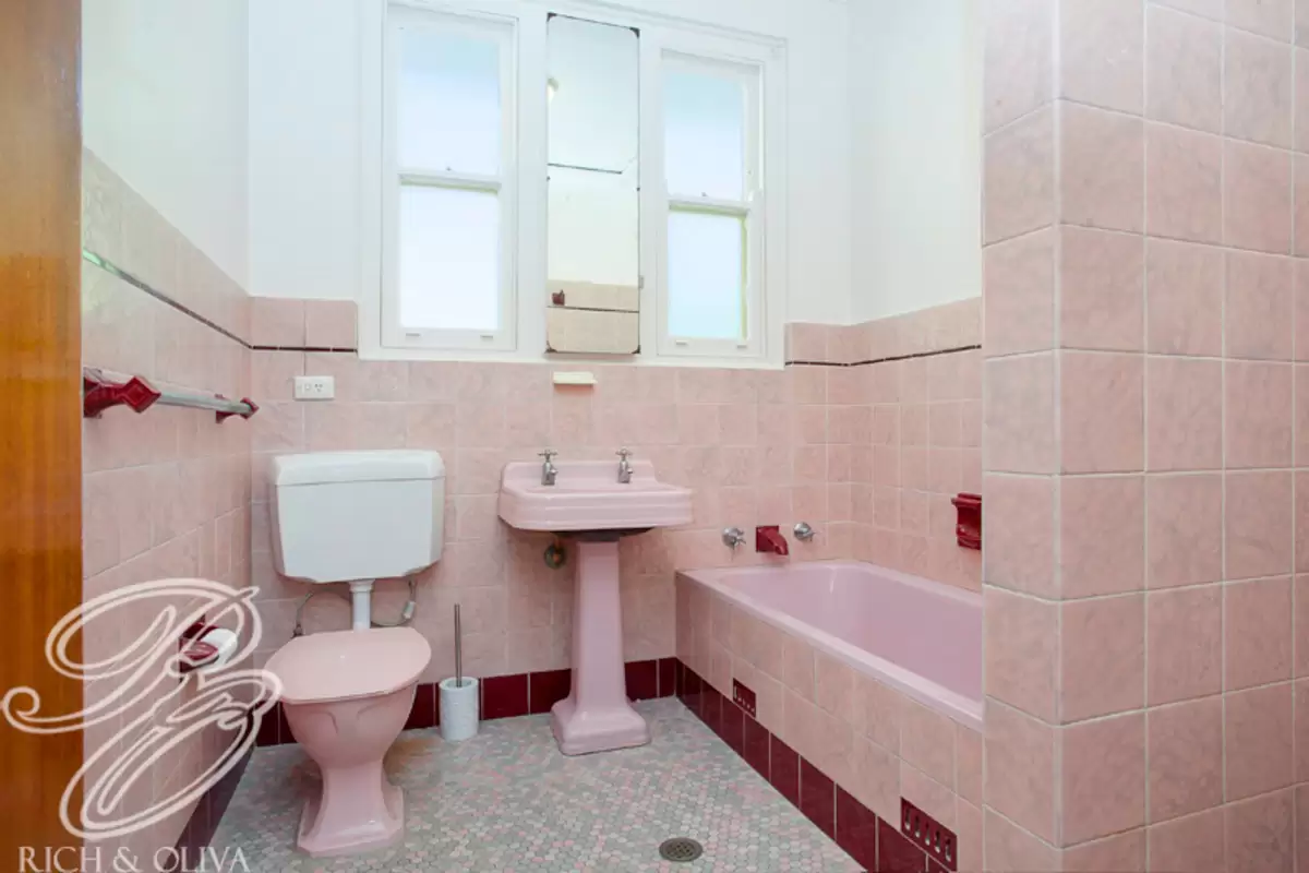 2A Ireland Street, Burwood Sold by Rich & Oliva - image 5