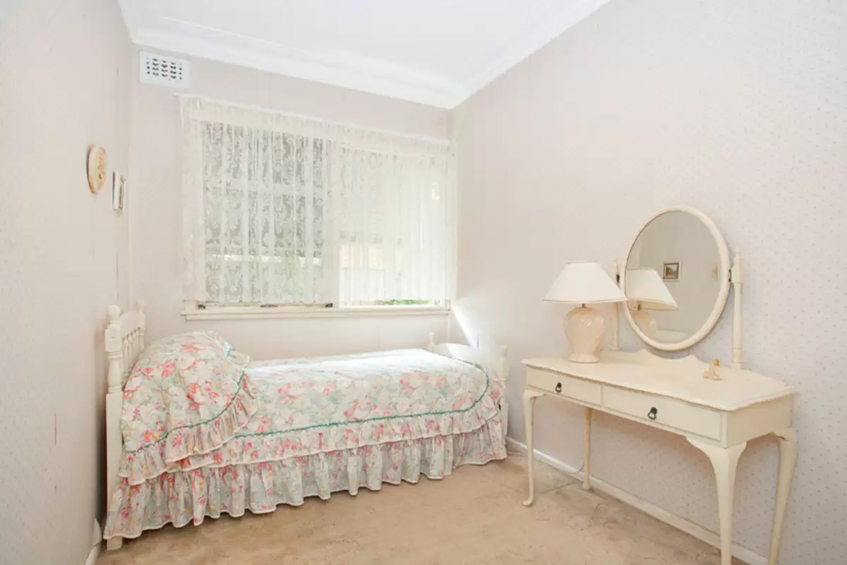 24 Lorando Avenue, Sefton Sold by Rich & Oliva - image 8