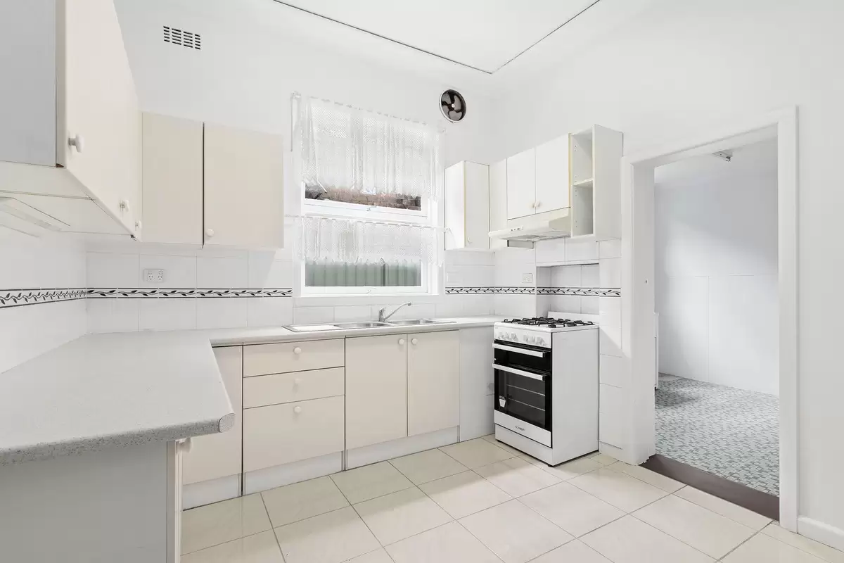 87 Minter Street, Canterbury Leased by Rich & Oliva - image 4