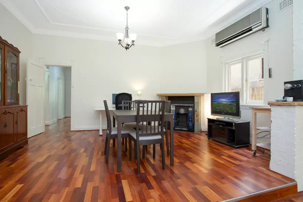 22 Crieff Street, Ashbury Sold by Rich & Oliva - image 5