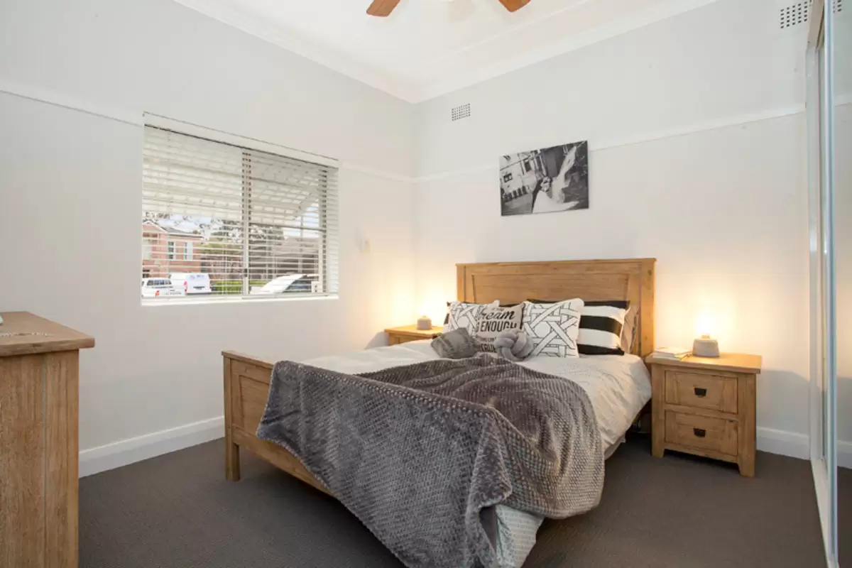 30 Dunmore Street, Croydon Park Sold by Rich & Oliva - image 7