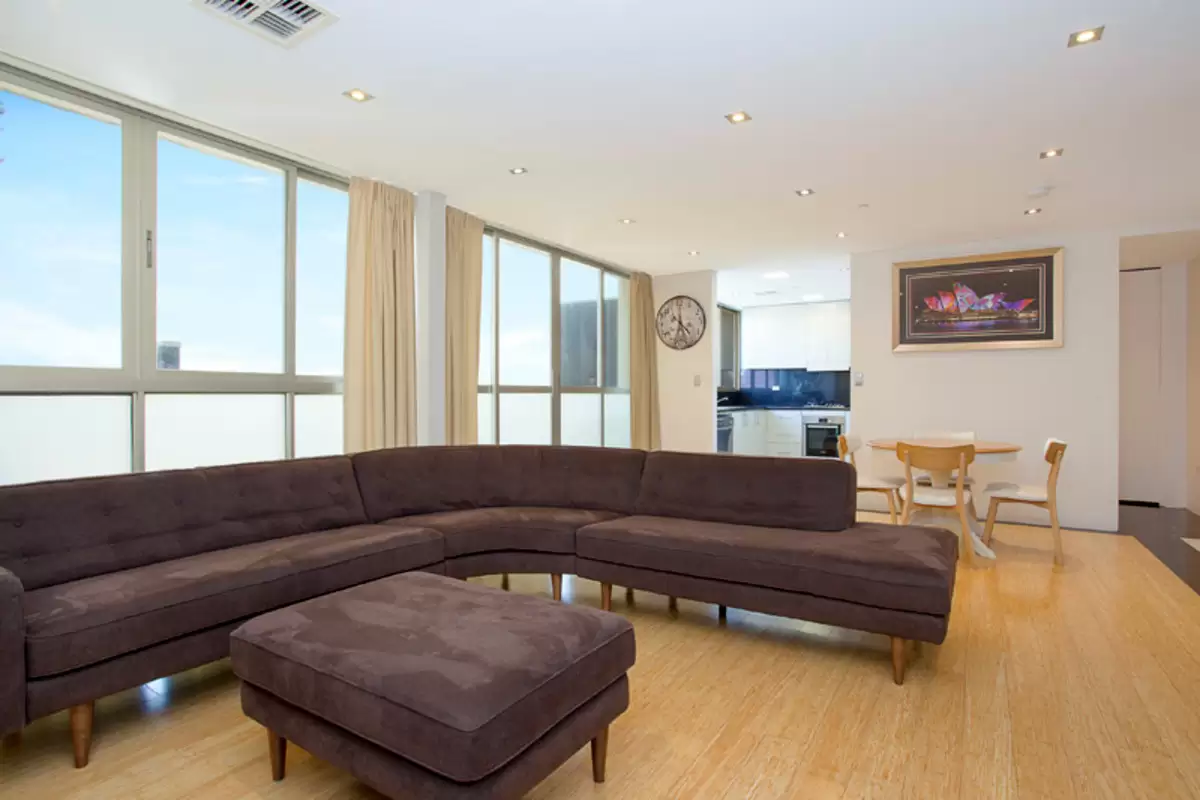 99/3 Railway Parade, Burwood Sold by Rich & Oliva - image 2