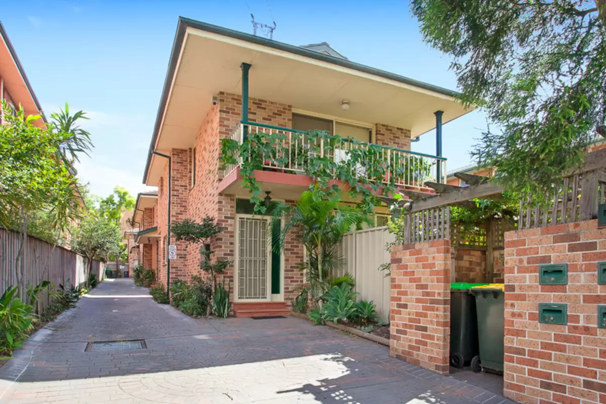 2/5 Queensborough Road, Croydon Park Sold by Rich & Oliva - image 1