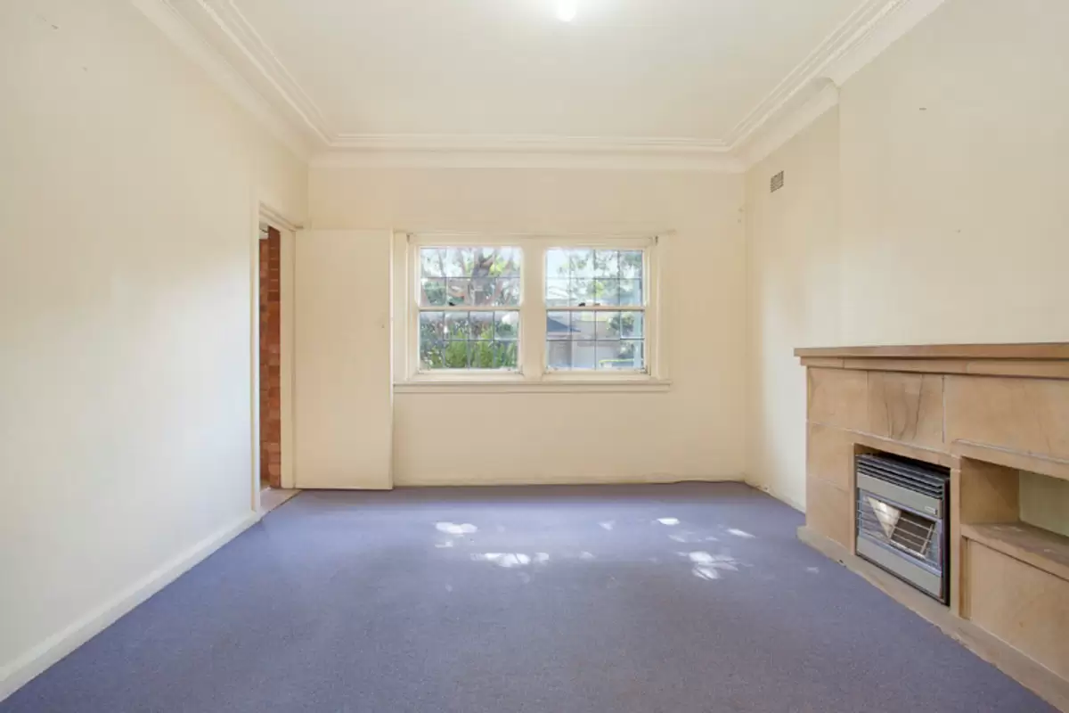 51 Brighton Street, Croydon Sold by Rich & Oliva - image 3