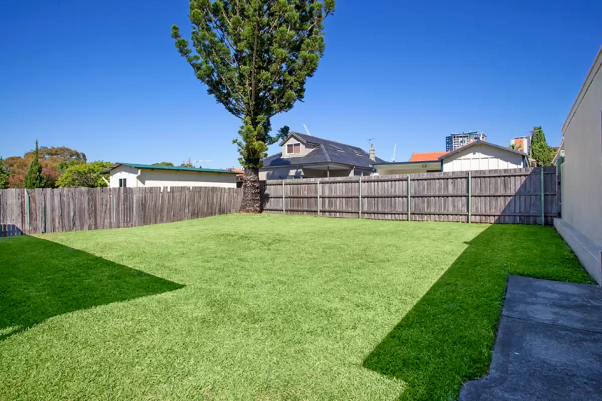 83 Lucas Road, Burwood Sold by Rich & Oliva - image 9