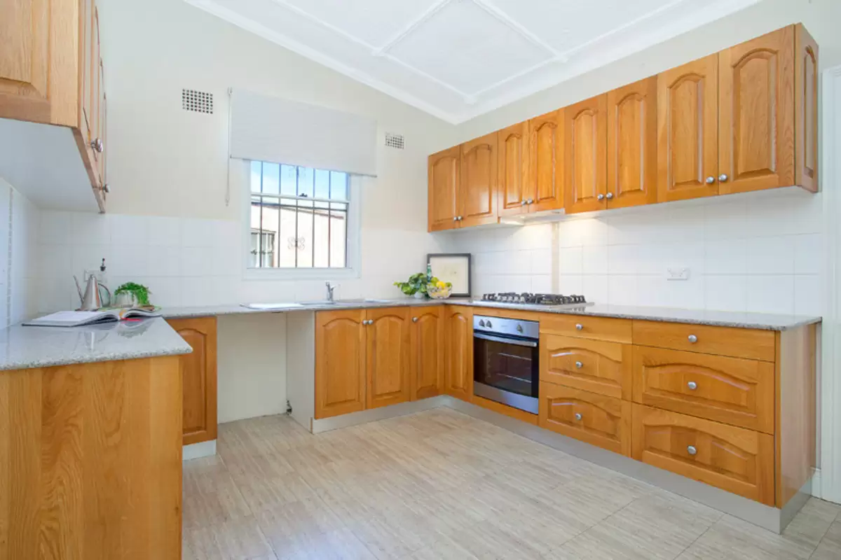 83 Lucas Road, Burwood Sold by Rich & Oliva - image 4